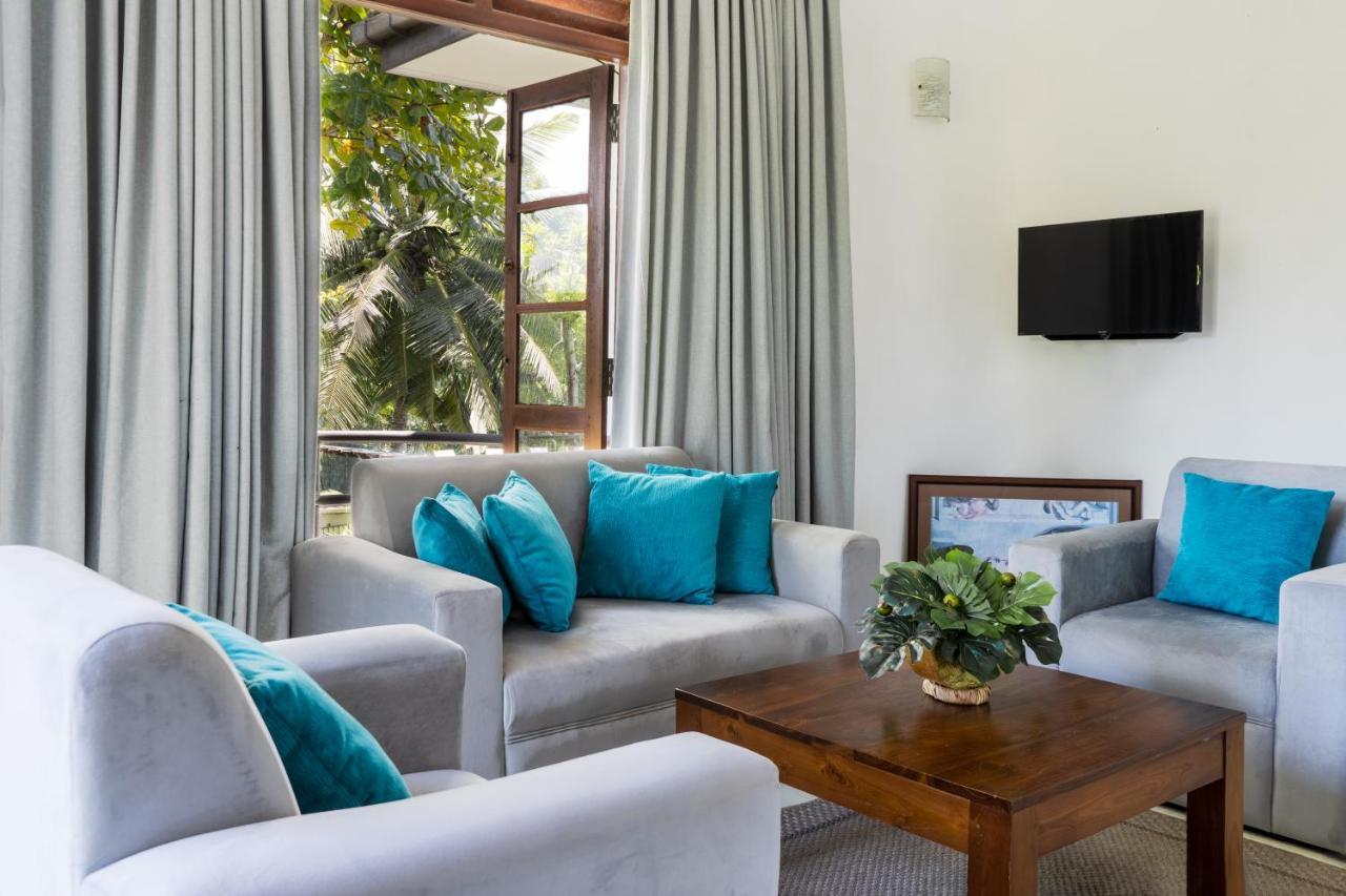 Villa Sarakkuwa Pamunugama Εξωτερικό φωτογραφία