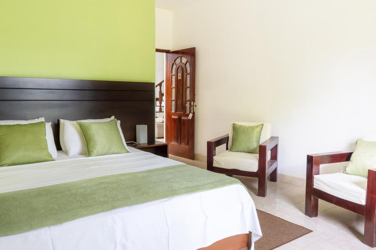 Villa Sarakkuwa Pamunugama Εξωτερικό φωτογραφία